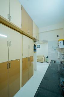 2BHK 101 in the heart of Hyd AIG, continental IKEA - 1