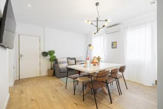 Hugo - appartement 4 personnes - check in h24 - wifi - 7