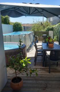 Maison de ville, Piscine, Jacuzzi et jardin privé - 9