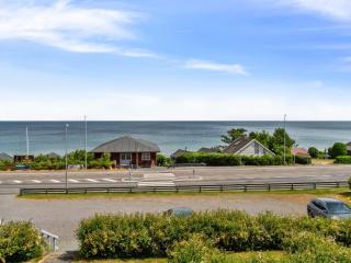 Apartment Feodora - 100m from the sea by Interhome - 1