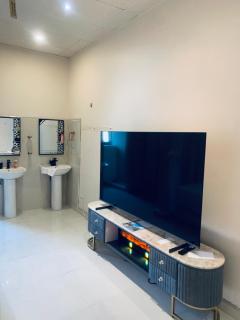Ivory Room Lableva Court - 3