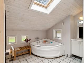 Holiday Home Tilje - 500m from the sea by Interhome - 2