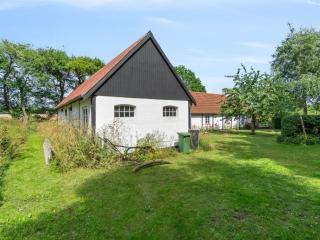 Holiday Home Héléne - 2-4km from the sea by Interhome - 7