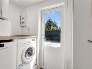 Holiday Home Annastasia - 400m from the sea by Interhome - 6
