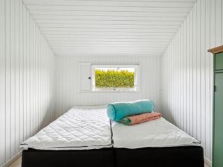 Holiday Home Guthmund - 400m from the sea by Interhome - 4