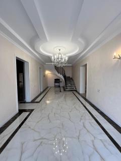 Red Brick House - 9