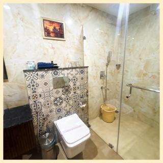 Sea Beach Hotel S#K#S Near Jagannath Temple# Restaurant - Swimming Pool - Spa With Parking Facilities All Luxuary Room and Fully Air Conditioned With Attached Balcony- Top Rated Hotel - 8