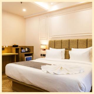 Sea Beach Hotel S#K#S Near Jagannath Temple# Restaurant - Swimming Pool - Spa With Parking Facilities All Luxuary Room and Fully Air Conditioned With Attached Balcony- Top Rated Hotel - 1