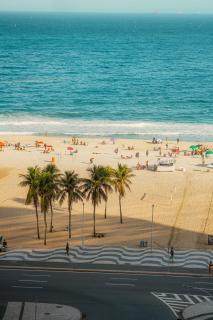 Apartamento vista mar na quadra da praia - 5