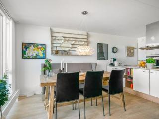 Holiday Home Eleanore - 25m from the sea by Interhome - 3