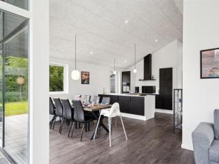 Holiday Home Stygg - 75m from the sea by Interhome - 2