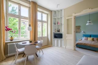 lovely place, modern design, historic townhouse - 0