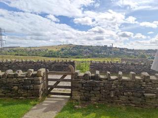 4 Bed in Whitworth oc-b33110 - 9