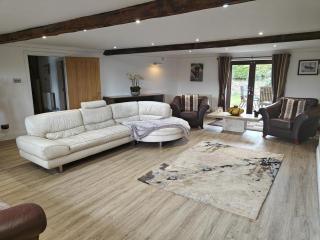 4 Bed in Whitworth oc-b33110 - 7