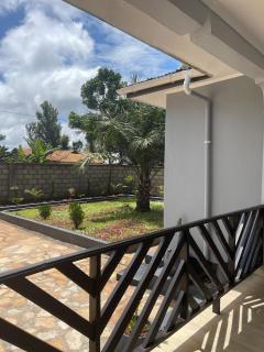 Saly and Jay Homes karatu - 8