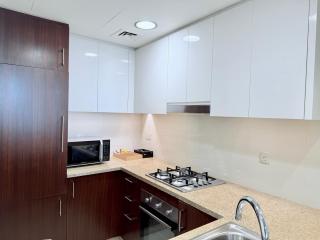 Charming 1 BR with Balcony Retreat - 5