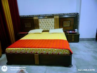 Comfort Suites Karachi - 4