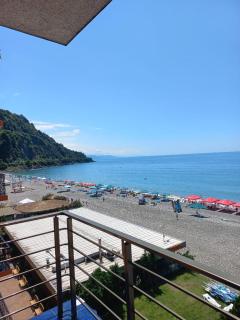 Hotel Lazuri - 4