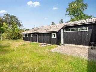 Holiday Home Hælf - 600m from the sea by Interhome - 2