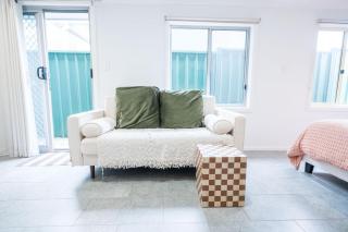 Pink Muse, 3 Mins To Ettalong Beach - 9