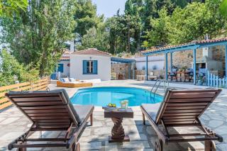 The Blue Cottage - 0