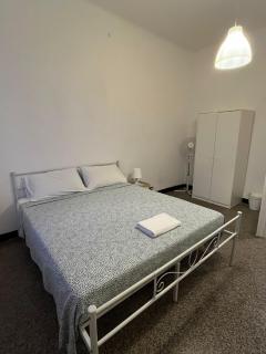 Room Yasna - 4