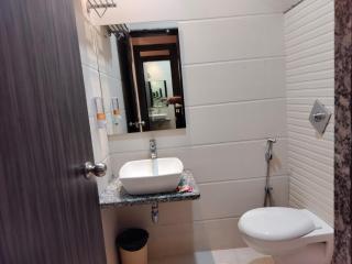 Hotel Golden Crown - 5