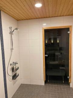 A one-bedroom apartment with a sauna near the center - 4