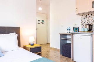 Downtown Studio - Cozy, Kitchen & Easy Access - 9