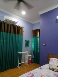 Idaman Homestay Kampung Raja - 1