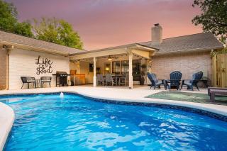 Das Bach Haus - Game Room Make-Up Room & Hot Tub - 0