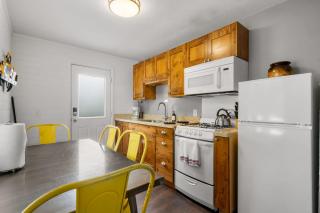 Downtown Cozy Home Base - Purple Sage 3 - 7
