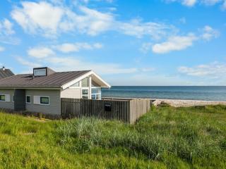 Holiday Home Amila - 10m from the sea by Interhome - 7
