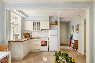 Bright 2-Room Apartment with Kitchen in Central Bergen - 8