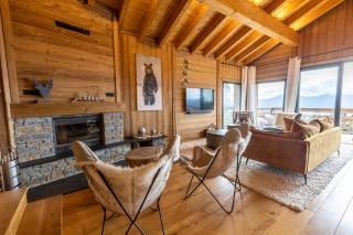 Chalet Luxe spacieux, Piscine chauffée, vue lac et montagnes, proximité immédiate pistes - 7