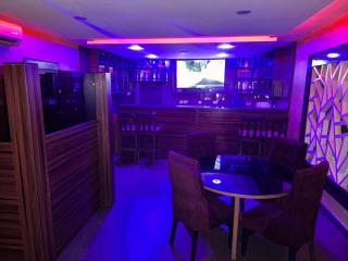 Noahs Ark Hotel & Suites - 3