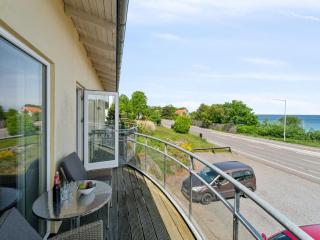 Apartment Ayo - 75m from the sea by Interhome - 9