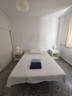 HABITACIÓN privada centro málaga cerca tren María Zambrano y playa muy buena conexión WiFi - 5