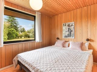 Holiday Home Ognen - 800m from the sea by Interhome - 1