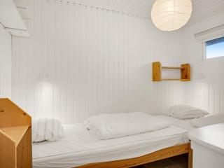 Holiday Home Blia - 120m to the fjord by Interhome - 3