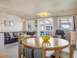 Holiday Home Raymond - 175m from the sea by Interhome - 3