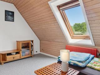 Apartment Lacey - 4km from the sea by Interhome - 1