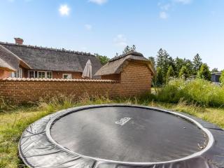 Holiday Home Tara - 900m from the sea by Interhome - 8