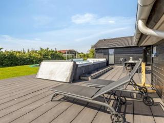 Holiday Home Bernadine - 500m from the sea by Interhome - 2