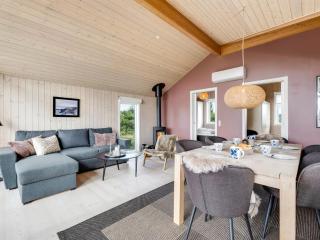 Holiday Home Effie - 500m from the sea by Interhome - 5