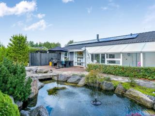 Holiday Home Ellie - 700m from the sea by Interhome - 1