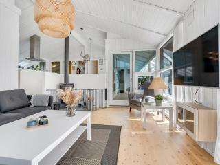 Holiday Home Ellie - 700m from the sea by Interhome - 2
