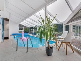 Holiday Home Ellie - 700m from the sea by Interhome - 3