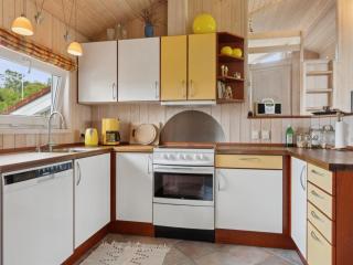 Holiday Home Henne - from the sea by Interhome - 2