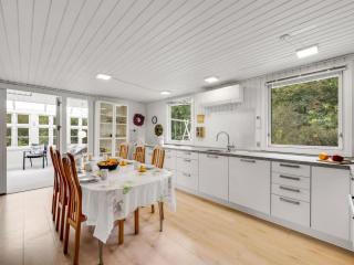 Holiday Home Sami - 600m to the fjord by Interhome - 9